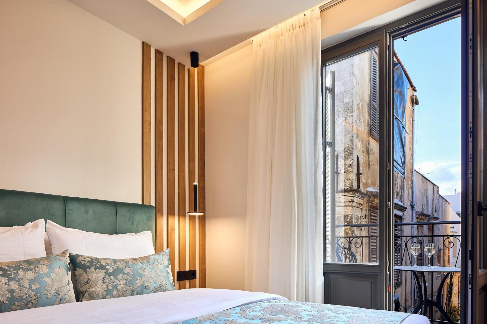 Grande Madonna Luxury Boutique Suites Rétino Habitación foto