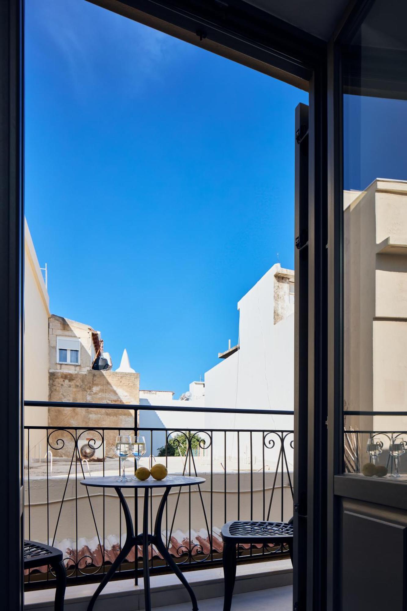 Grande Madonna Luxury Boutique Suites Rétino Habitación foto